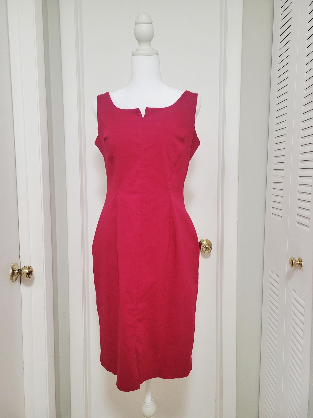 Express Classic Sleeveless Dress in Dark Fushia